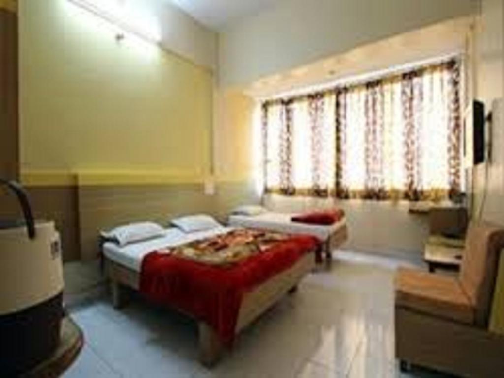 Hotel Tourist International 浦那 外观 照片
